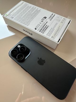 iPhone 16 Pro 1TB Negro Titanio