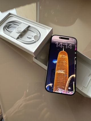 iPhone 16 Pro 1TB Negro Titanio