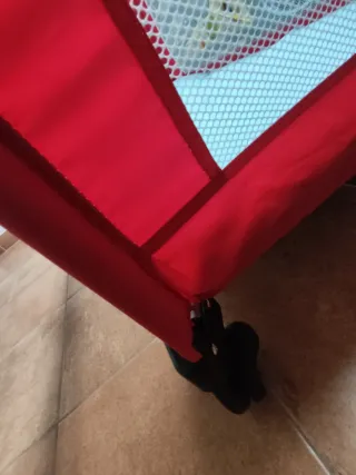 Cuna de viaje Hauck + colchón azul