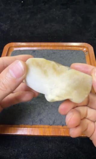 Figura artesanal de jade