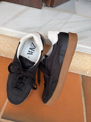 Zapatillas Zara Negras y Beige