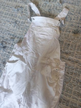 Peto vaquero blanco roto