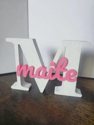 Letra M 3D con nombre Maite