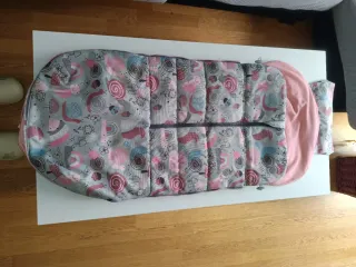 Saco para silla de bebé estampado
