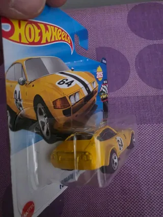 Hot Wheels Ferrari 365 GTB4 Competizione Amarillo