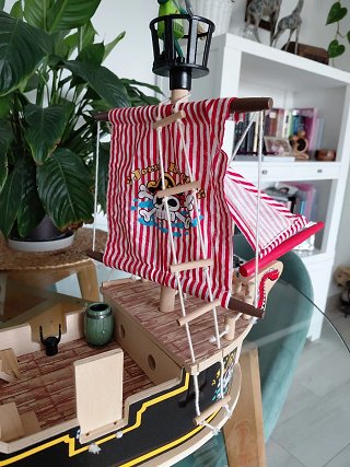 Barco Pirata de Madera