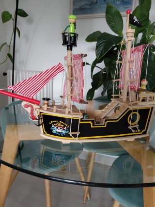 Barco Pirata de Madera