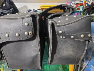Alforjas de cuero custom. Maletas para moto.