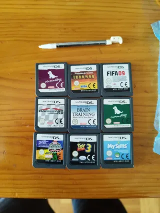 Nintendo DS XL Nera con 9 giochi, caricatore e stilo