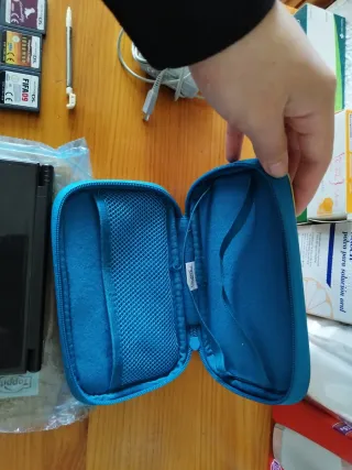 Nintendo DS XL Nera con 9 giochi, caricatore e stilo