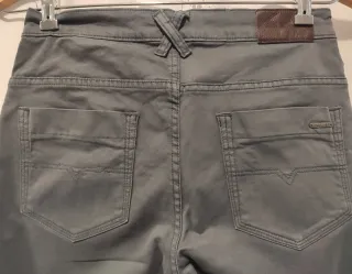 Pantalón Indi & Cold gris con cremalleras