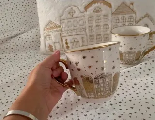 2 Tazas y cojín navideño