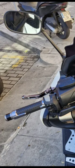 Yamaha TMAX 500 White Edition