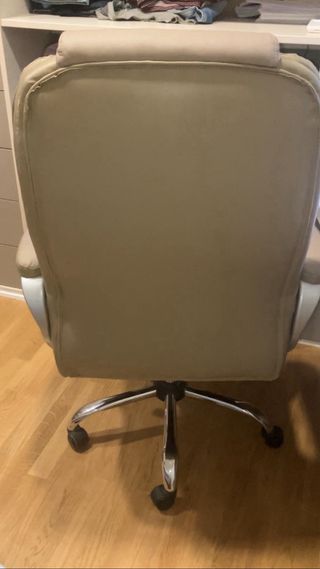 Silla de oficina giratoria beige