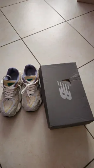 New Balance 9060 Beige/Grigio con Scatola