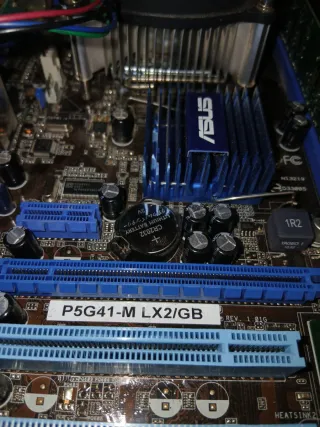 Placa Base ASUS P5G41-M LX2/GB + CPU + 4GB DDR2