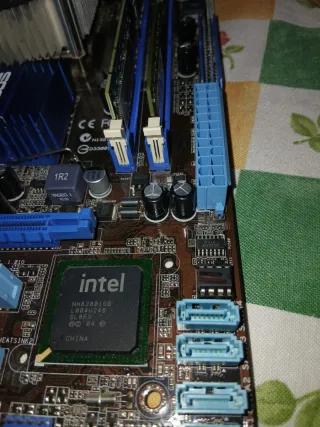 Placa Base ASUS P5G41-M LX2/GB + CPU + 4GB DDR2