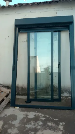 Dos Balconeras de Calidad mede 180x240 color negro