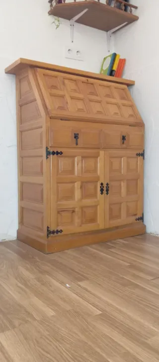 Escritorio Castellano Madera