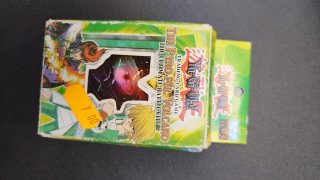 Yu-Gi-Oh! bustina e scatolino carte