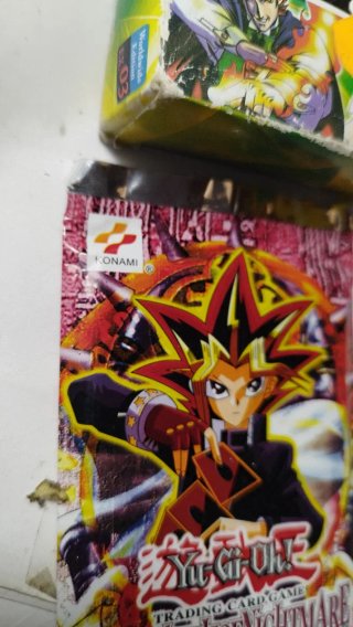 Yu-Gi-Oh! bustina e scatolino carte