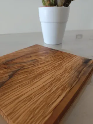 Tagliere in legno di ulivo