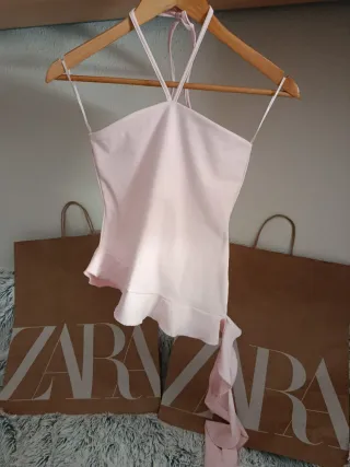 Top Zara rosa volantes