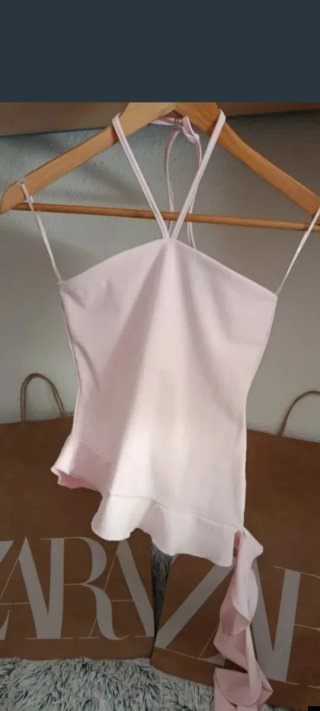 Top Zara rosa volantes