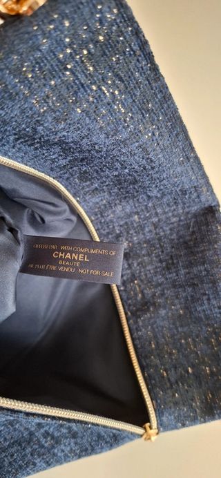 Trousse Chanel tessuto glitterato blu