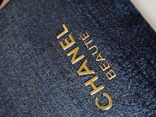 Trousse Chanel tessuto glitterato blu