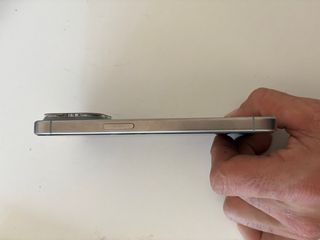 iPhone 15 Pro 128GB Gris con protector de lentes