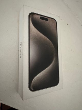 iPhone 15 Pro 128GB Gris con protector de lentes