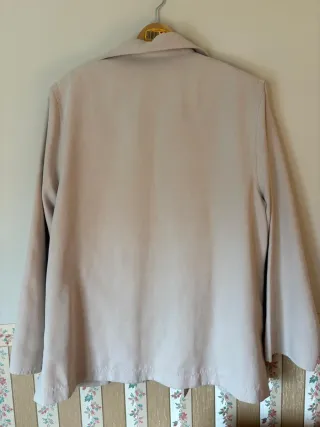 Chaqueta beige mujer talla 46