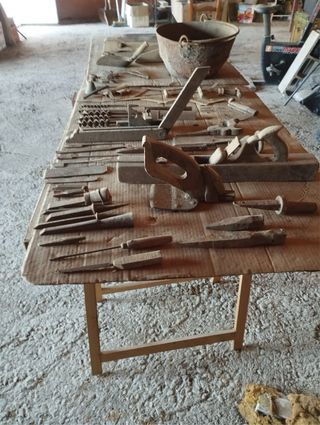 Herramientas antiguas carpintería y labranza