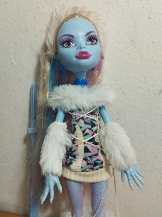 Muñeca Monster High Abbey Bominable