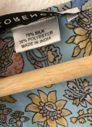 Blusa corta bohemia seda con lazo estampado floral