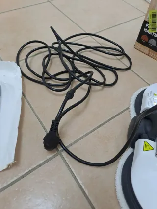 Shark Steam & Scrub Lavapavimenti a Vapore