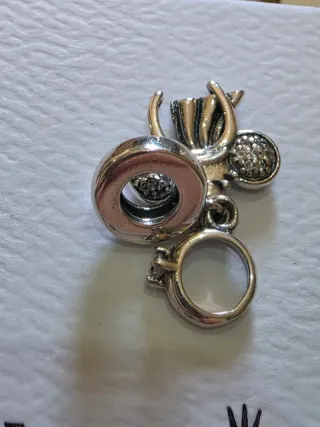 Charm  Miniee con anillo