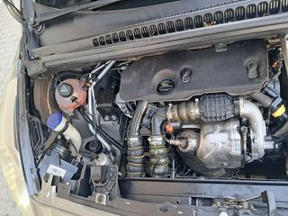 Peugeot 5008 Style 1.6 HDI 115 FAP