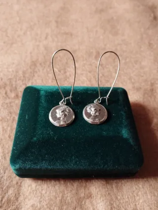 Pendientes camafeos plateados