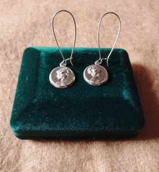 Pendientes camafeos plateados