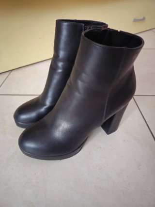 Stivaletti neri Even&Odd tacco alto tg 41