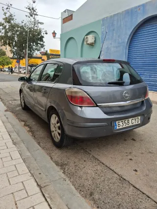 Opel Astra 2004
