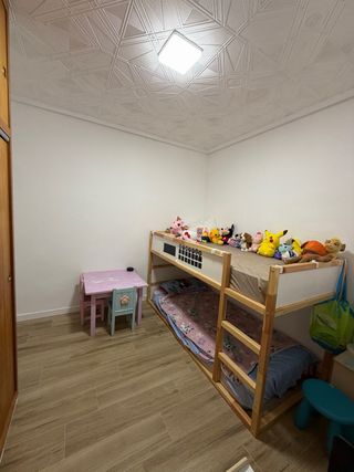 Cama Kura IKEA reversible blanco/pino