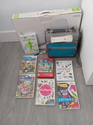 Nintendo Wii Fit Plus Balance Board Bianca
