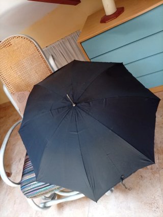 Paraguas antiguo mango  de ratán años 60