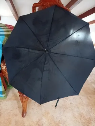 Paraguas antiguo mango  de ratán años 60