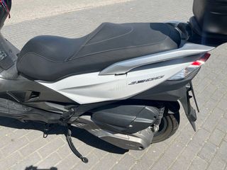 Kawasaki J300 Blanca