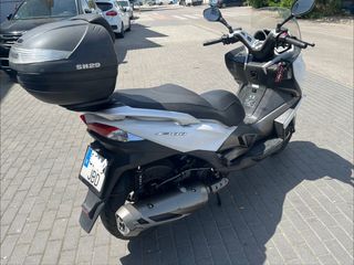 Kawasaki J300 Blanca