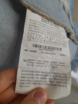 Cazadora vaquera Bershka azul